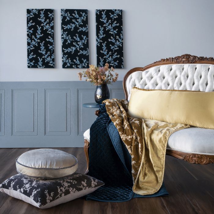 Lynettes Lounge Bella Notte Linens Bedding by Bella Notte Linens