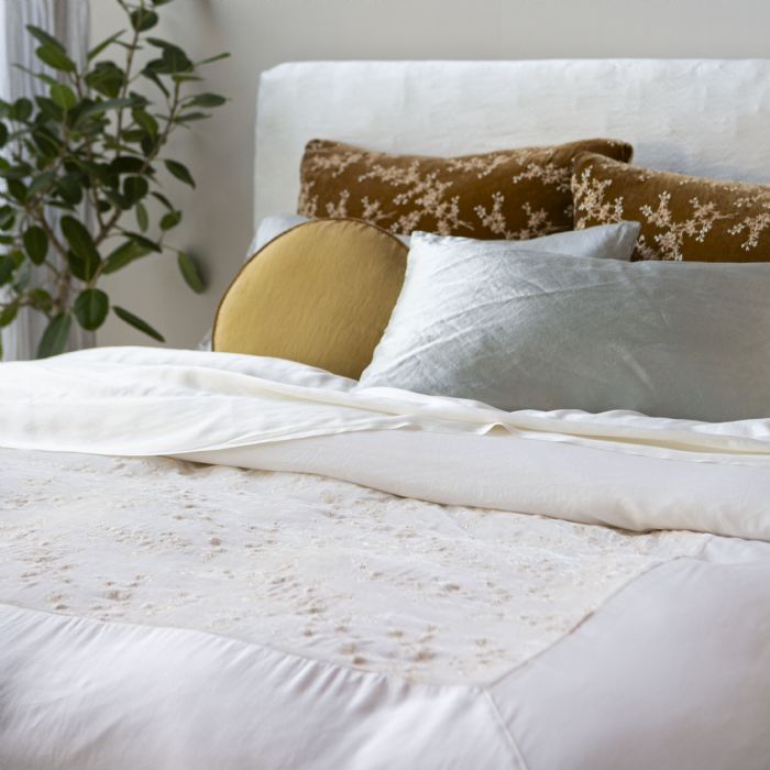 Lynette Luxe and Paloma in Honeycomb & Cloud  Bella Notte Linens Bedding by Bella Notte Linens