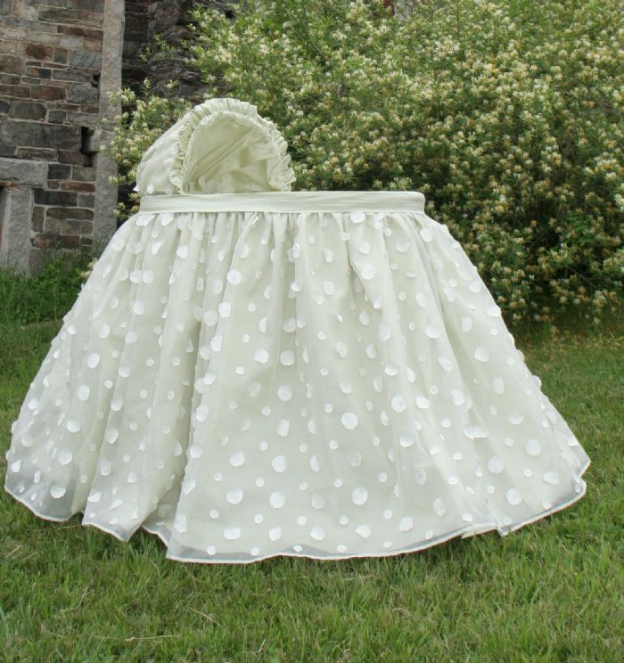 Londonderry Bassinet in Silk Dupioni by Lulla Smith