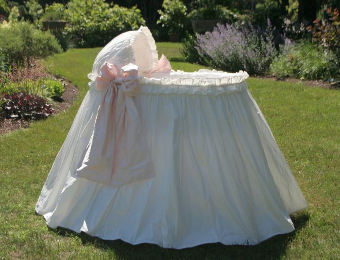 Ruffles & Bows Bassinet in Silk Dupioni by Lulla Smith
