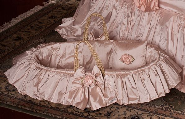 Provence Moses Basket by Lulla Smith