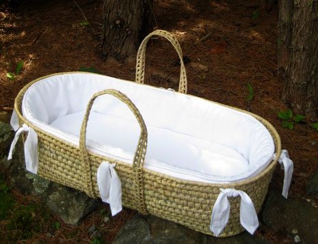 Athenia Moses Basket in Irish Linen by Lulla Smith