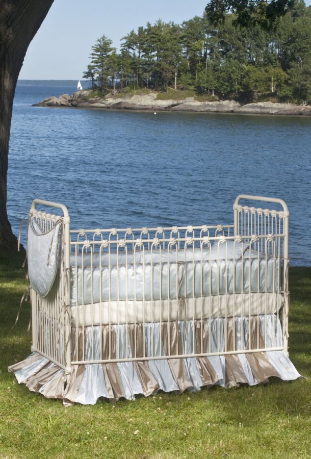 Whitby Iron Crib by Corsican