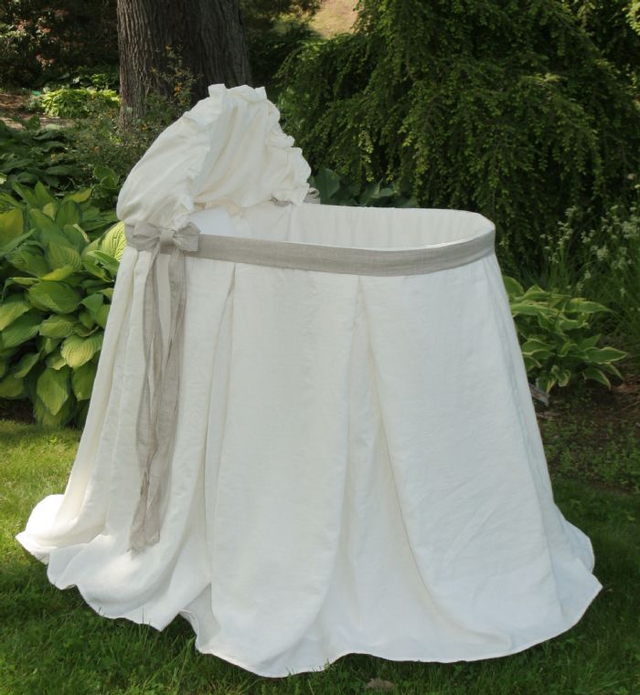 Avignon Bassinet in Irish Linen by Lulla Smith