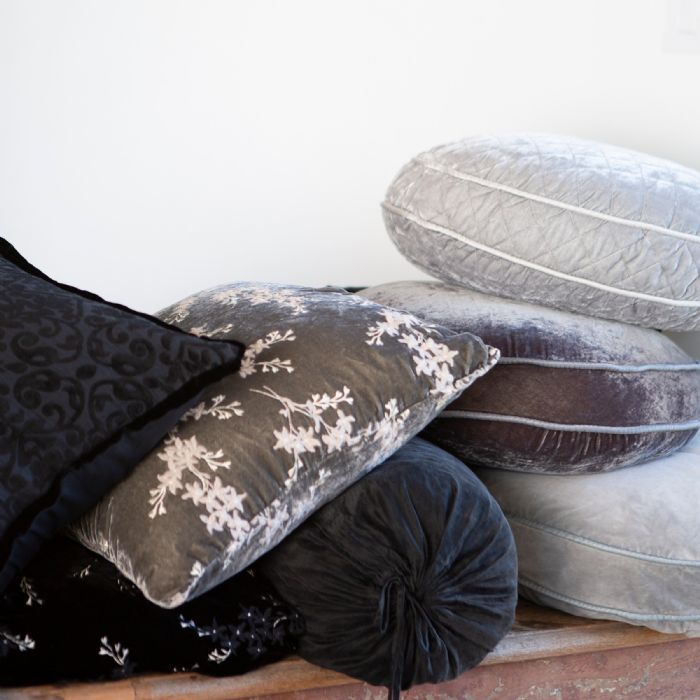 Lifestyle Pillows & Throws in Corvino Bella Notte Linens by Bella Notte Linens