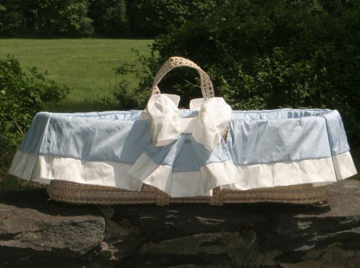 Newcastle Moses Basket by Lulla Smith