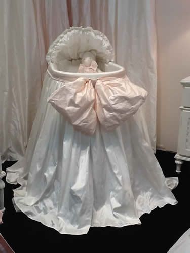 Provence Bassinet in Silk Dupioni by Lulla Smith