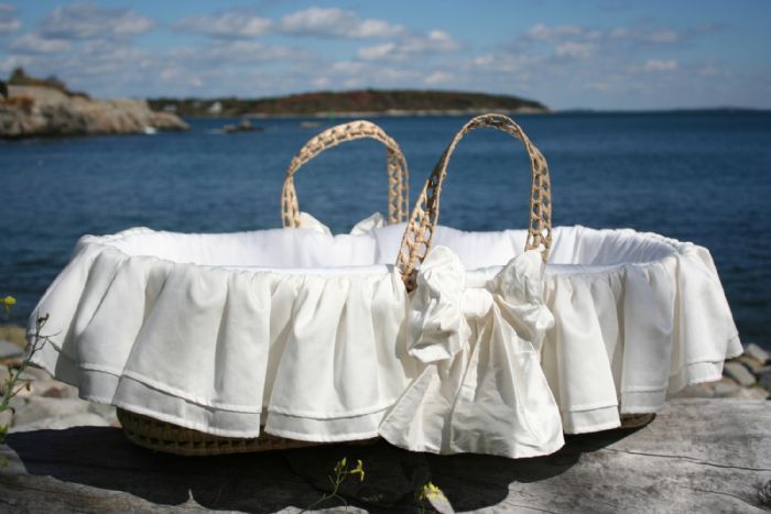 Eastport Moses Basket by Lulla Smith