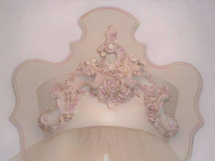 Beloved Bed Crown by Villa Bella