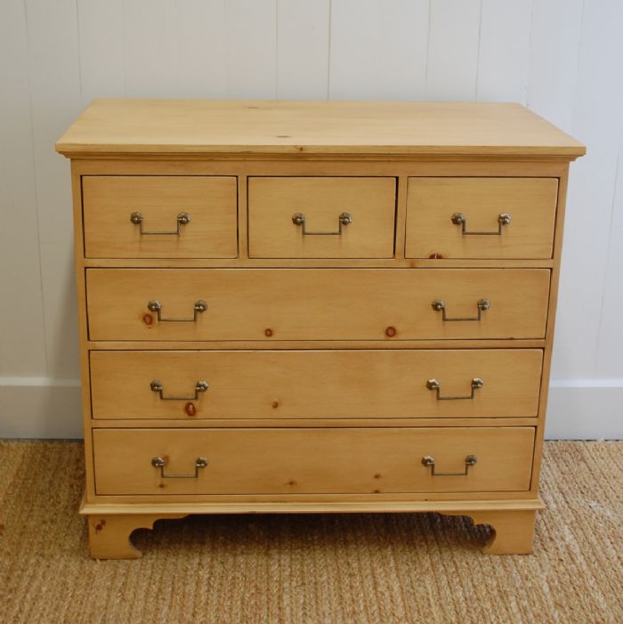 Luella's Pine Dresser by English Farmhouse Furniture