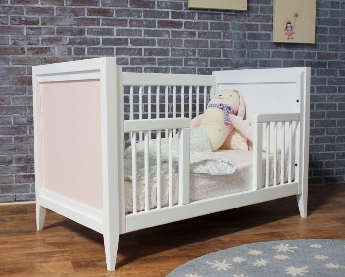 Casey Crib in White with Pale Pink by Newport Cottages