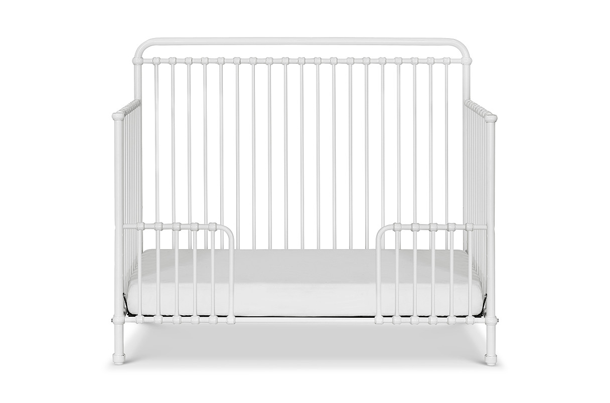 Winston 4in1 Convertible Crib with Toddler Bed Conversion Kit in