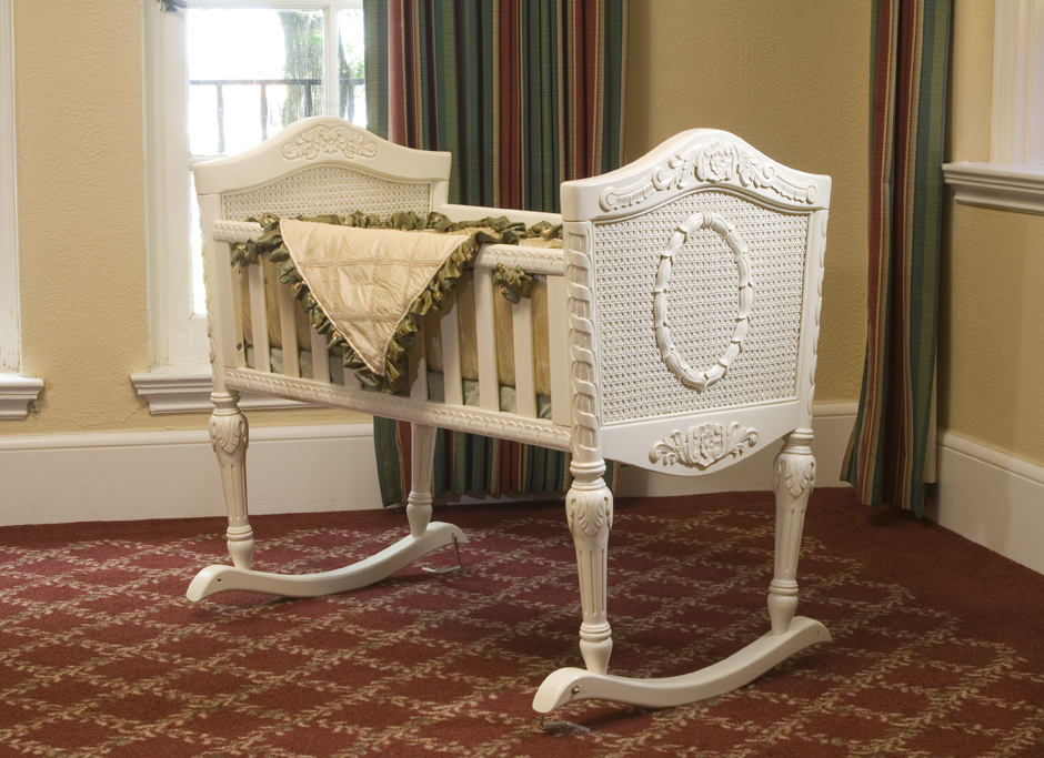 green frog cradle